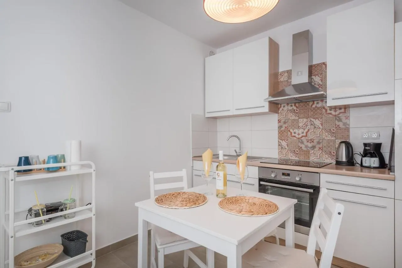 Apartment Angelina Free Public Parking Zadar