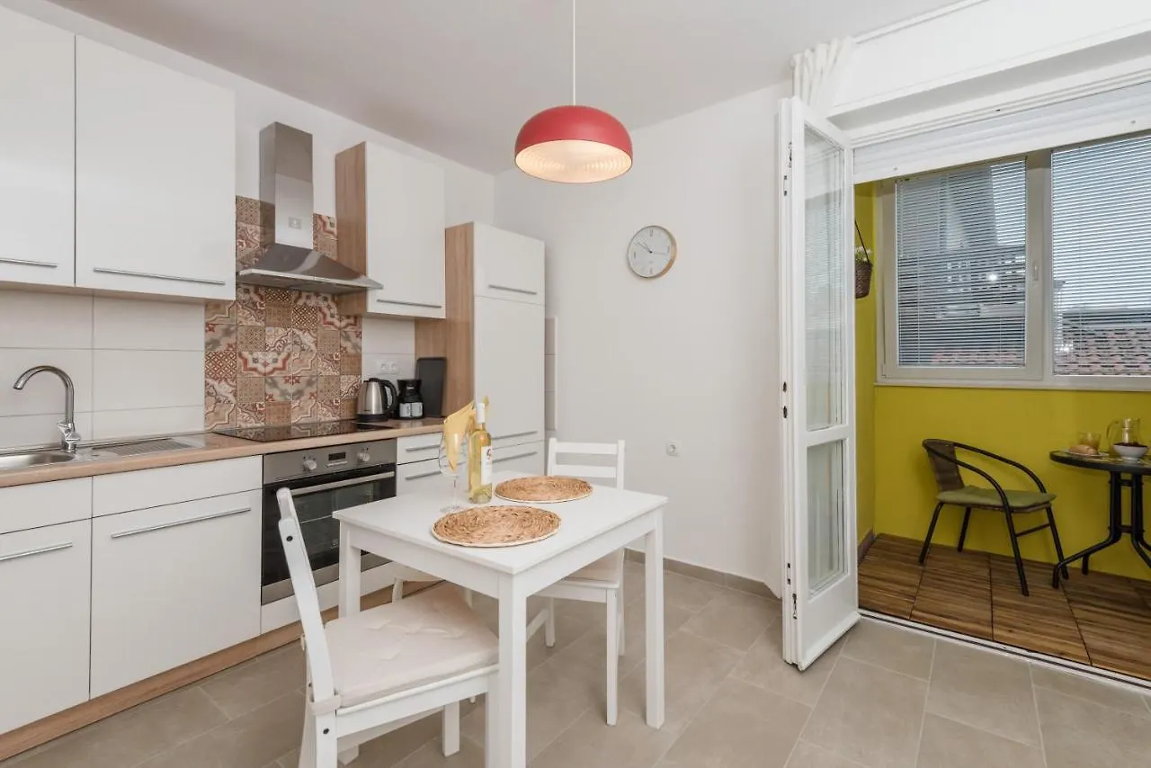 Apartment Angelina Free Public Parking Zadar Croatia